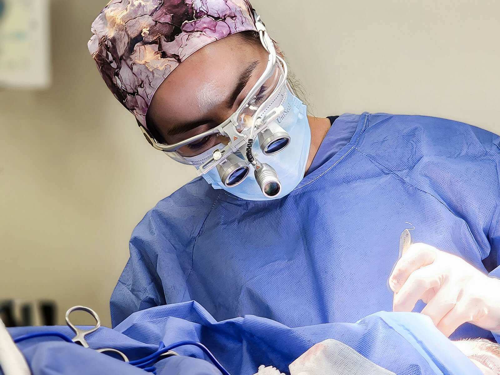 Cirujano de párpados - Dra. May Cadena